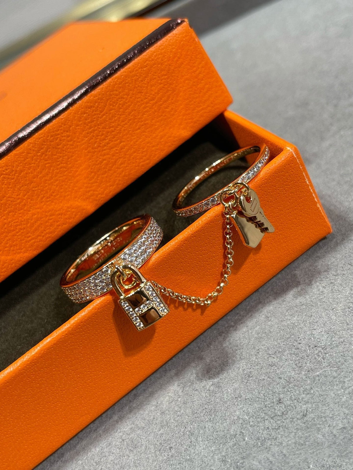 [LumiVibe]HM KELLY CLOCHETTE DOUBLE RING IN  WITH DIAMONDS