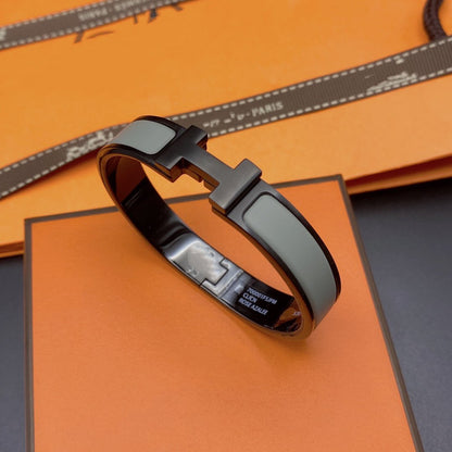 [LumiVibe]CLIC HM SO BLACK GREY BRACELET