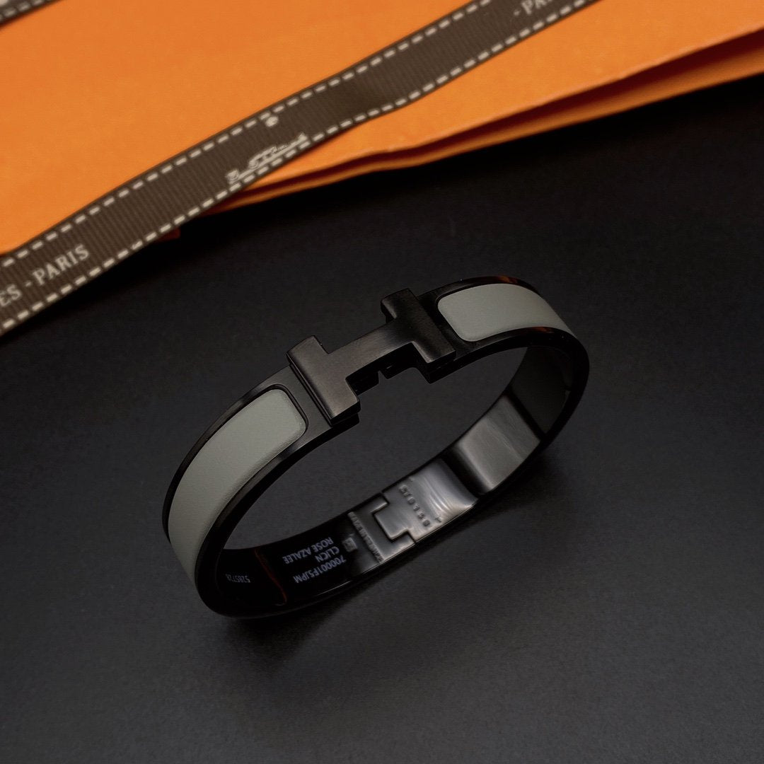 [LumiVibe]CLIC HM SO BLACK GREY BRACELET