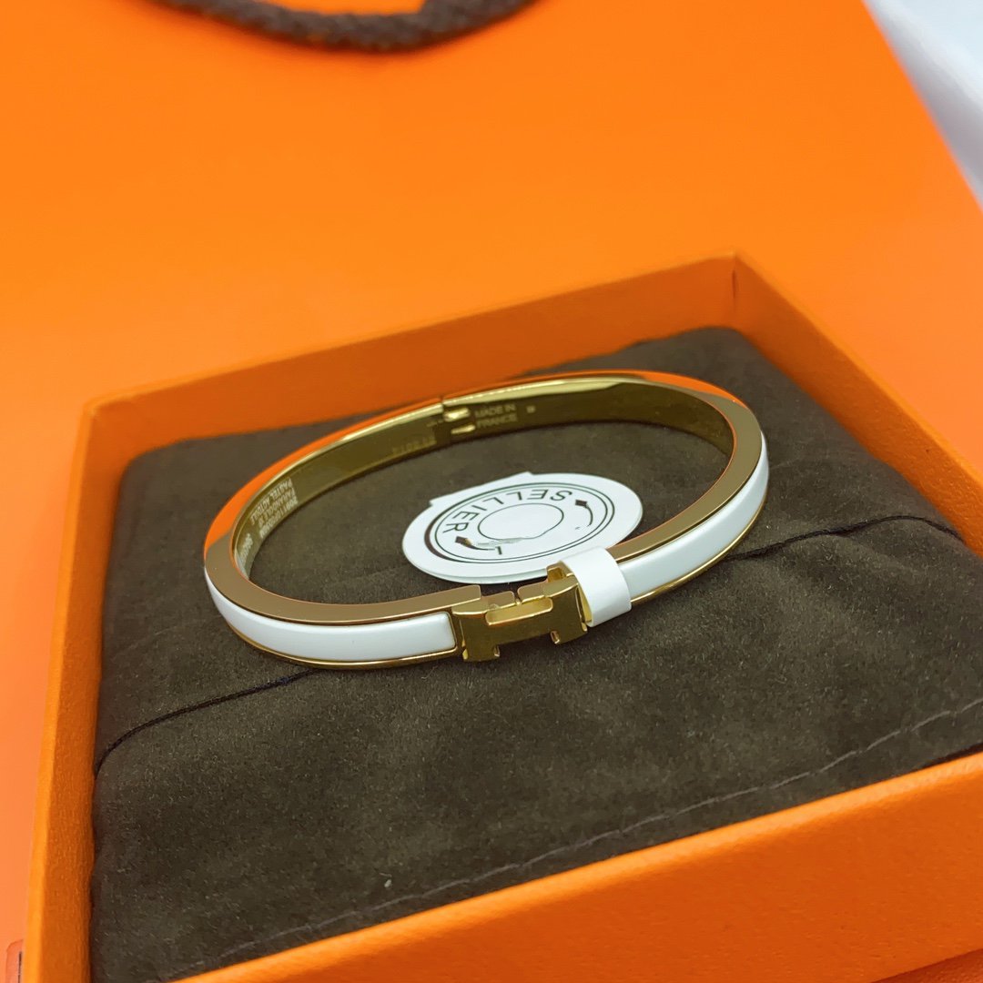 [LumiVibe]CLASSIC HM CLIC WHITE 8MM ENAMEL BRACELET