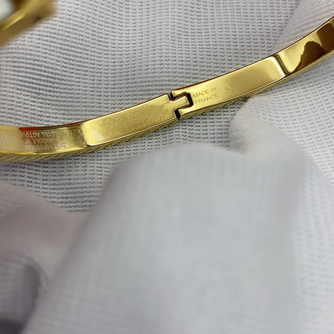 [LumiVibe]CLASSIC HM CLIC WHITE 8MM ENAMEL BRACELET