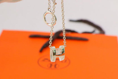[LumiVibe]HM NECKLACE H LETTER OVAL SERIES