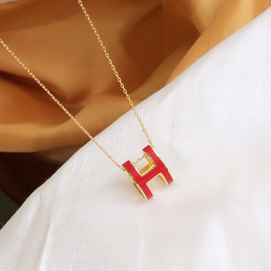 [LumiVibe]HM CLIC RED ENAMEL GOLD NECKLACE