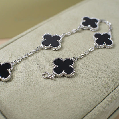 [LumiVibe] CLOVER 5 MOTIF ONYXS BRACELET COLLECTION