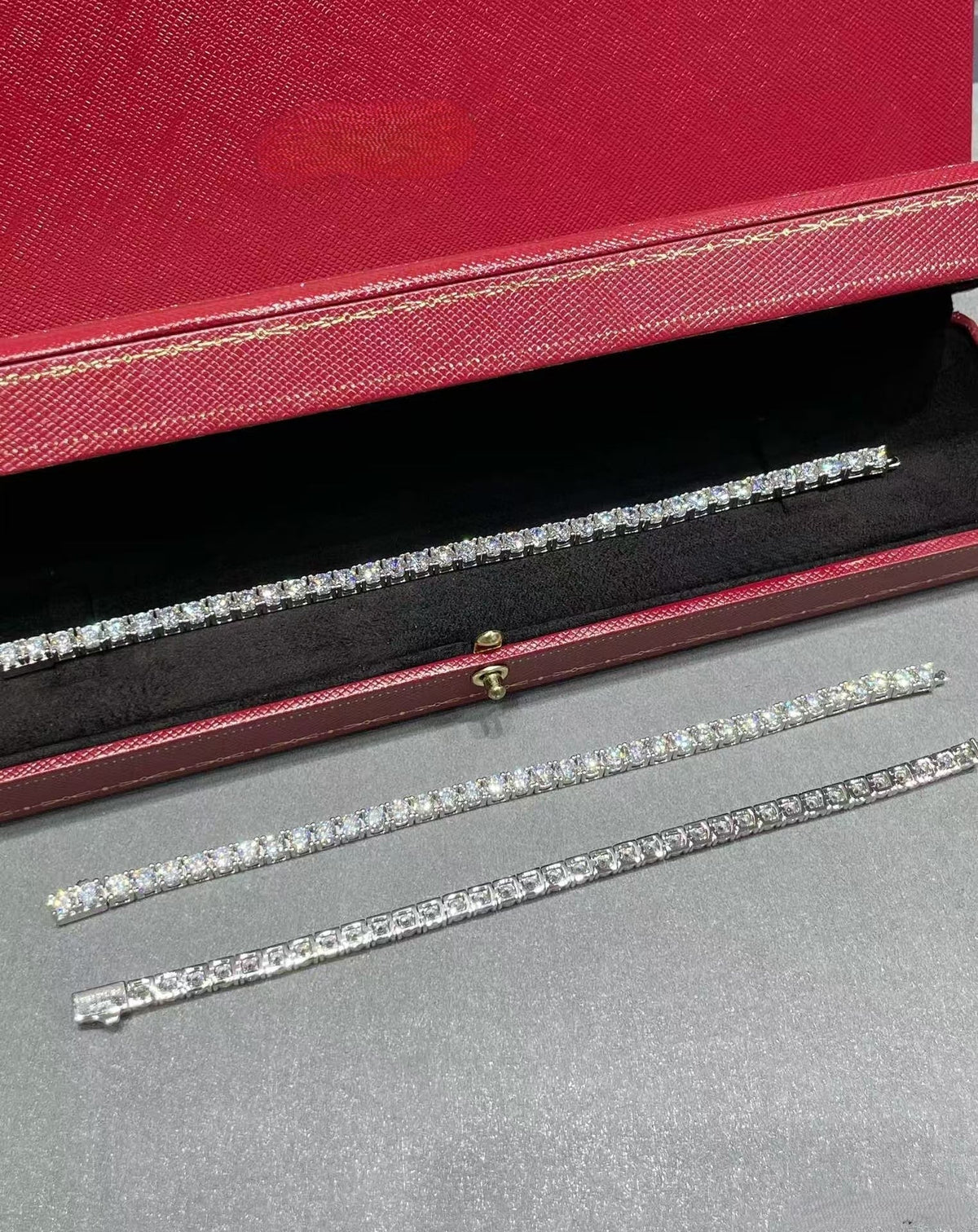 [LumiVibe jewelrys]TENNIS BRACELET WITH FULL DIAMOND SETTING