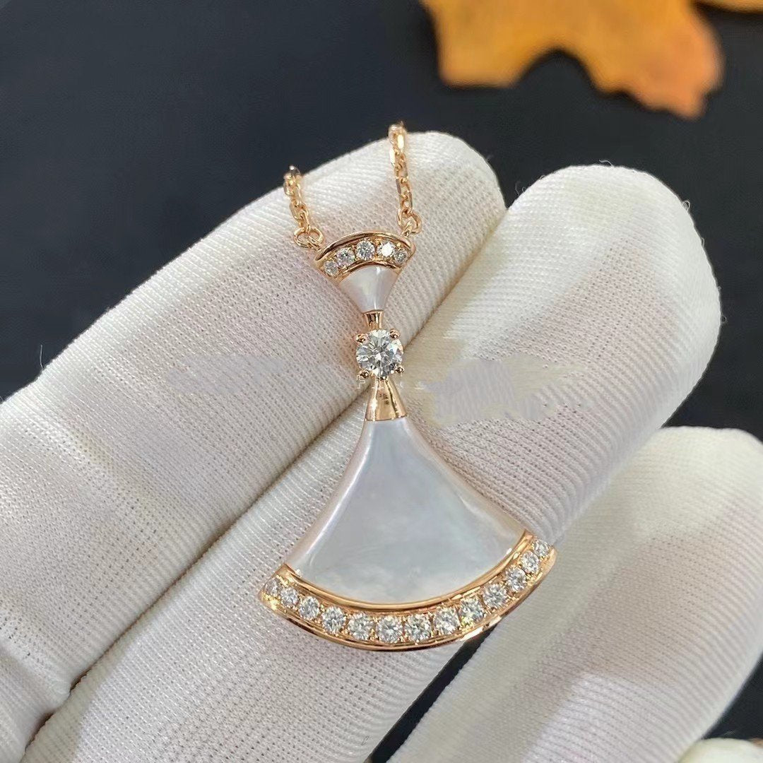 [LumiVibe]DREAM NECKLACE MOP PINK GOLD DIAMOND