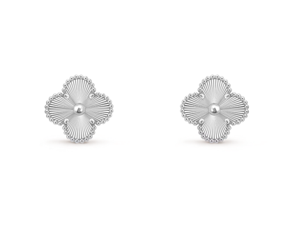 [LumiVibe]CLOVER MEDIUM 1 MOTIFS LASER EARRINGS