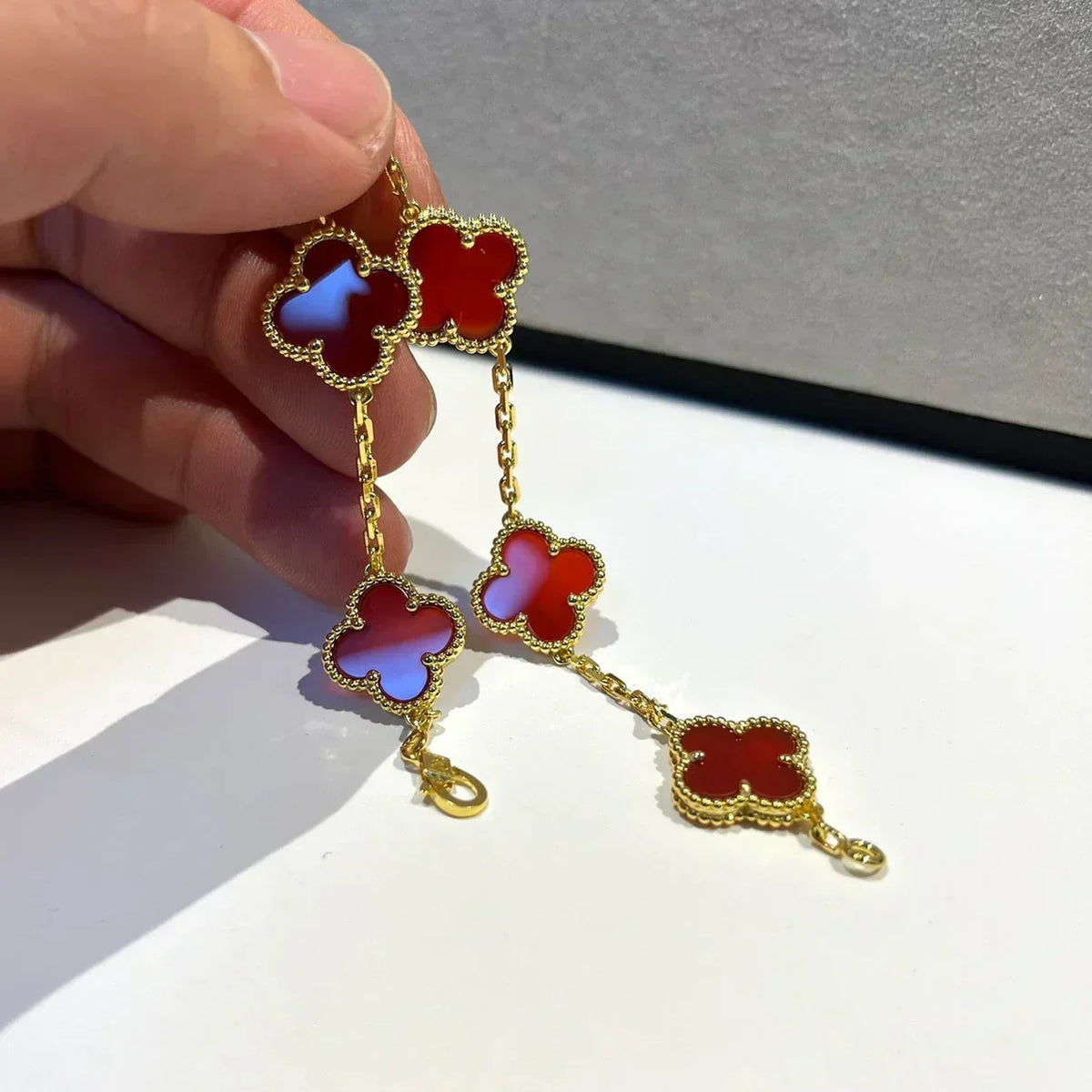 [LumiVibe] CLOVER 5 MOTIF RED CORNELIAN BRACELET COLLECTION