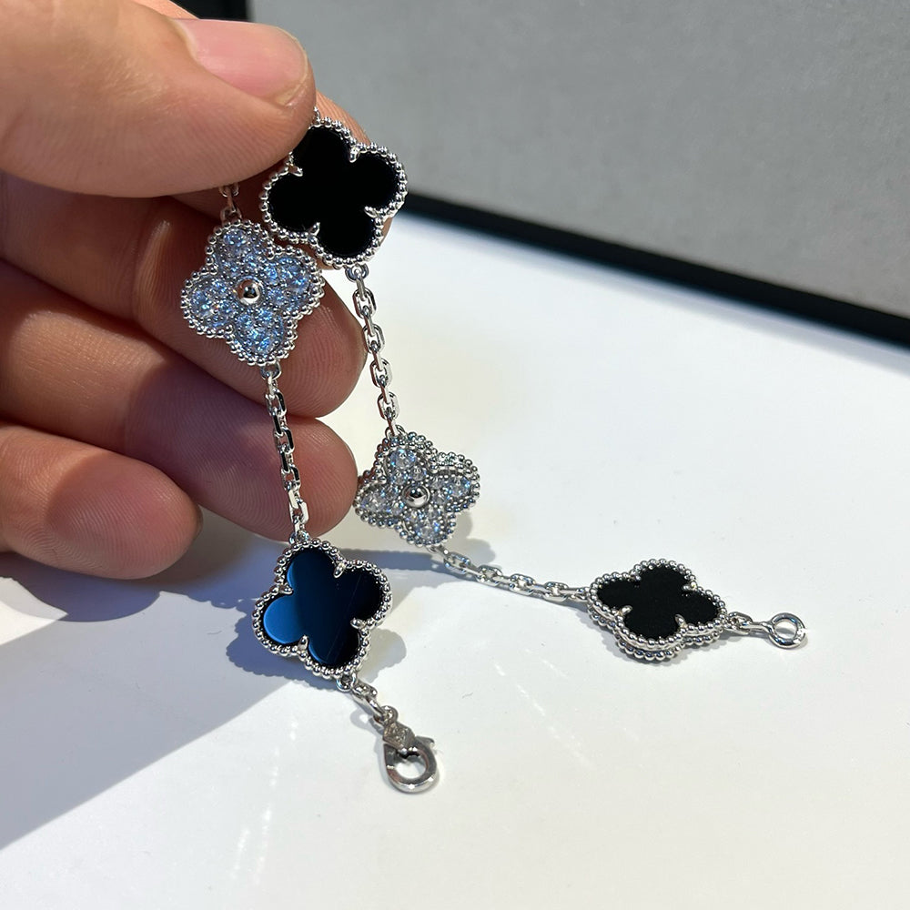 [LumiVibe] CLOVER 5 MOTIF ONYXS BRACELET COLLECTION