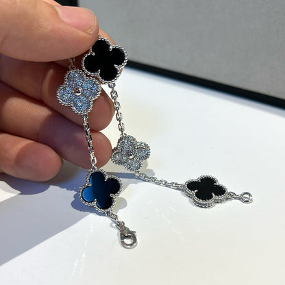 [LumiVibe] CLOVER 5 MOTIF ONYXS BRACELET COLLECTION