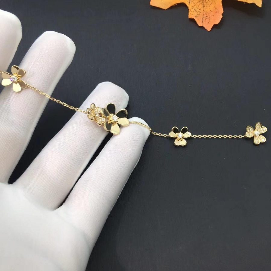 [LumiVibe]FRIVOLE GOLD 5 FLOWERS BRACELET