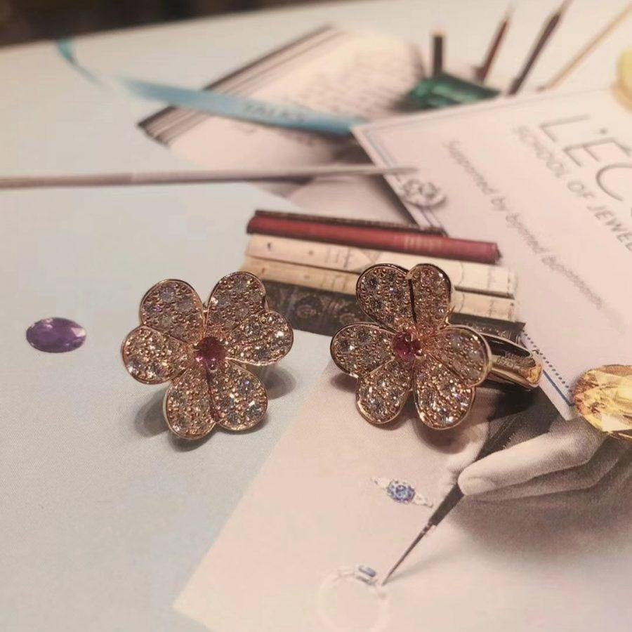 [LumiVibe]FRIVOLE PINK GOLD FLOWER DIAMOND EARRINGS
