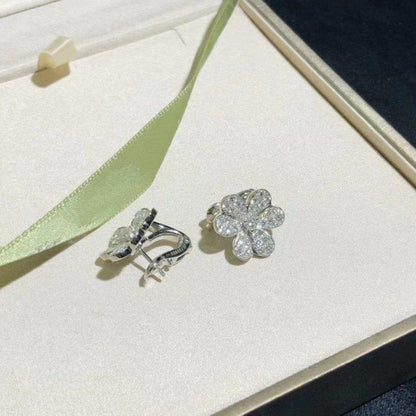 [LumiVibe]FRIVOLE SILVER FLOWER DIAMOND EARRINGS