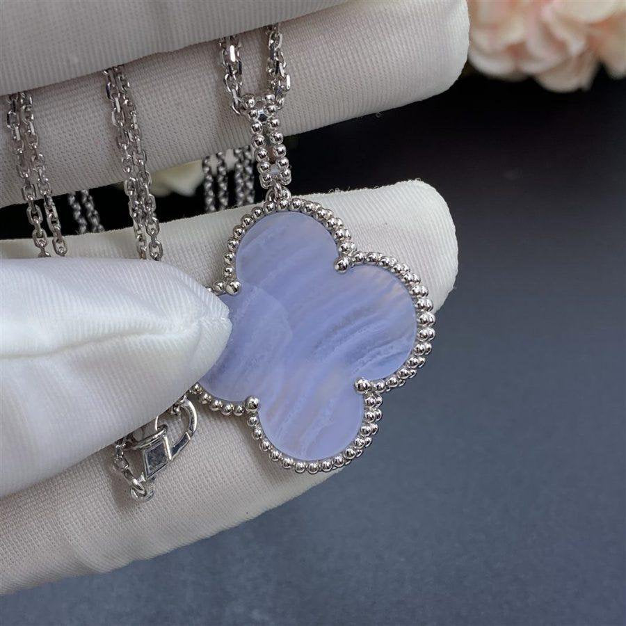 [LumiVibe]CLOVER SILVER CHALCEDONY BIG CLOVER NECKLACE