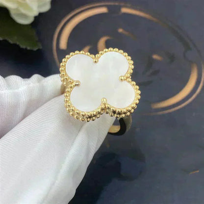 [LumiVibe]CLOVER WHITE MOP RING