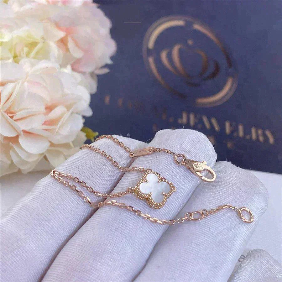 [LumiVibe]CLOVER WHITE MOP SINGLE FLOWER BRACELET