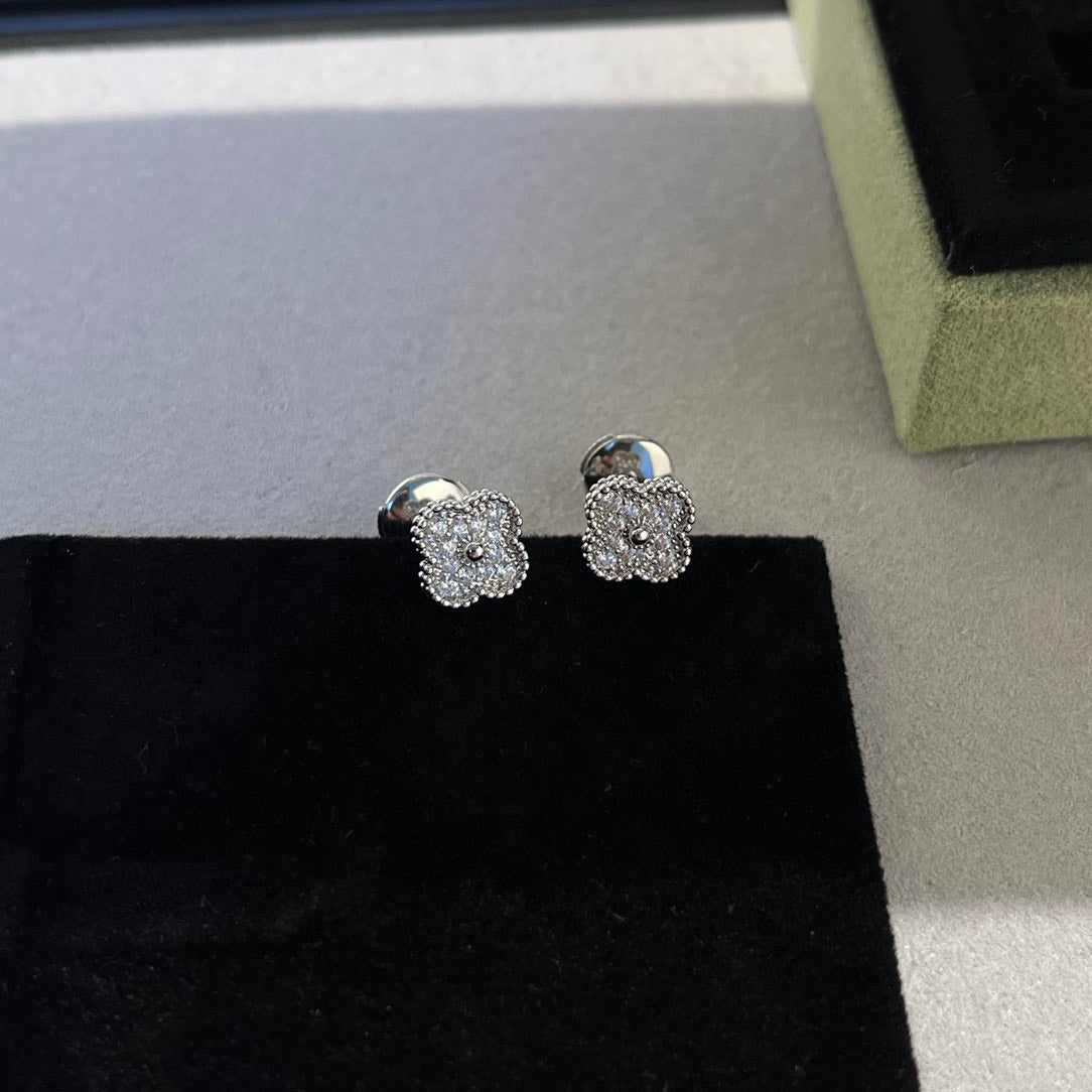 [LumiVibe]CLOVER MINI DIAMOND STUD EARRINGS