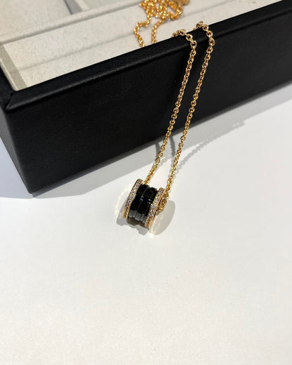 [LumiVibe]ZERO 1 BLACK CERAMIC DIAMOND PINK GOLD NECKLACE
