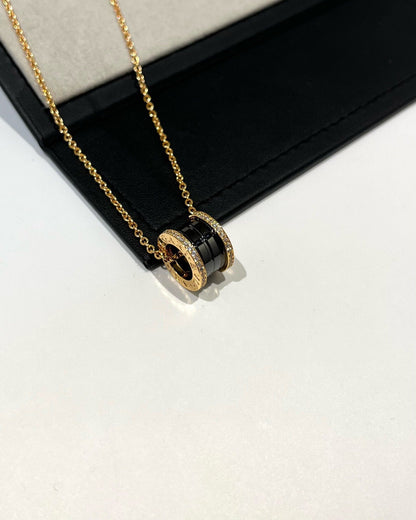 [LumiVibe]ZERO 1 BLACK CERAMIC DIAMOND PINK GOLD NECKLACE